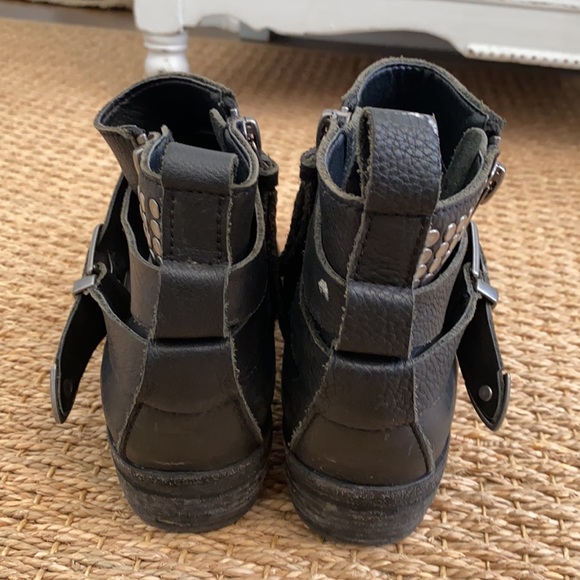 Dolce Vita Booties - Picture 3 of 4